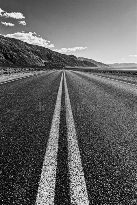 Road At The Desert Stock Photo Image Of Perspective 25371062