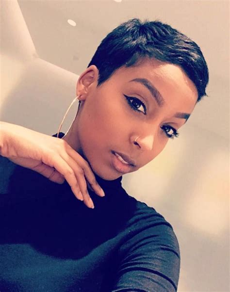 50 Short Hairstyles For Black Women To Steal Everyones Attention Short Hair Styles Pixie