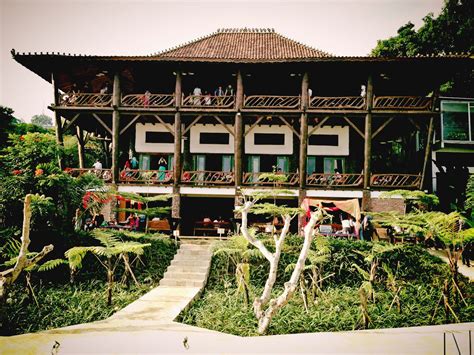 Rumput hotel resort & resto yogyakarta. Pin oleh Widi Widodo di Dulang Resort & Resto Lembang ...