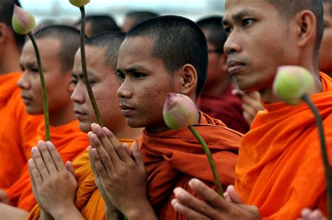 How To Become A Buddhist Monk Buddhist Authorities Hunt Monk For