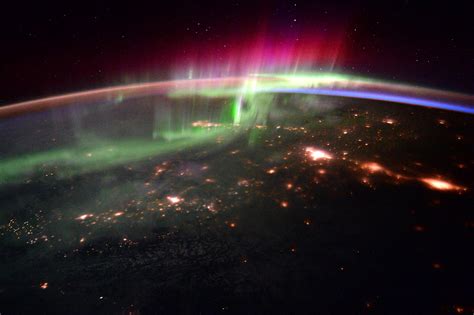 15 Amazing Photos From Astronaut Scott Kellys Year In Space