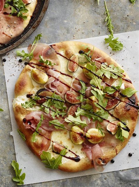 Arugula Fig Pizza What S Gaby Cooking