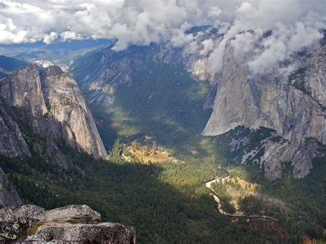 10 Of The Best Yosemite Hiking Trails California Usa Flavorverse
