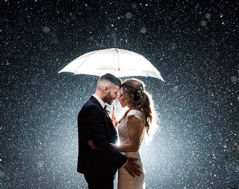 How To Embrace The Rain On Your Wedding Day Rain Wedding Rain