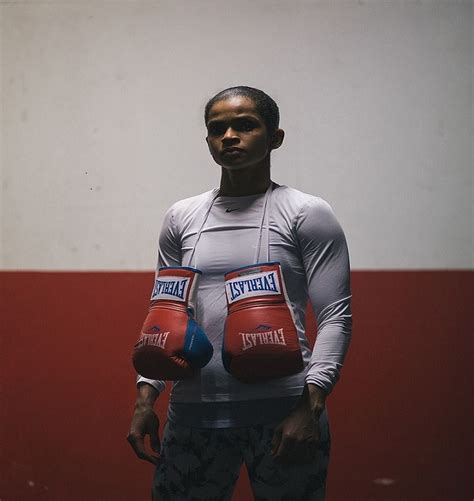 Ramla ali made history by the time she stepped through the ropes to compete in the tokyo olympics. TRAILBLAZING FEMALE BOXER RAMLA ALI JOINS EVERLAST ...