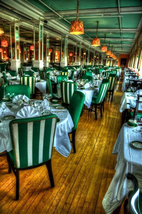 Built in 1887, the grand dining room was extended in the early 20th century to accommodate the growing popularity of the blue mountains with sydney's elites and the subsequent increasing numbers of visitors. SIT Weekend with Madelyn Le Page - Recollections Blog