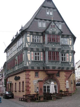 Das haus der riesen befindet sich in der bünder straße 25 b. Haus zum Riesen (Miltenberg, Germany) - Pension Reviews ...