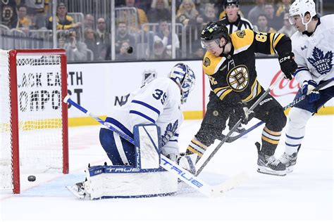 David Pastrnak Scores In Ot Bruins Beat Maple Leafs 2 1 The Globe
