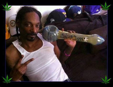 Teens Joint Snoop Dogg Is Puffin Weeeedddd