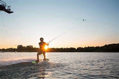 Wakeboarding Thrills In Crystal Lake Illinois Wakeboarding Crystal