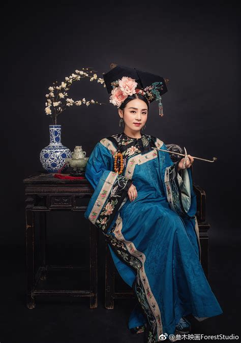 pin-by-fah-m-on-qing-women-chinese-culture,-traditional