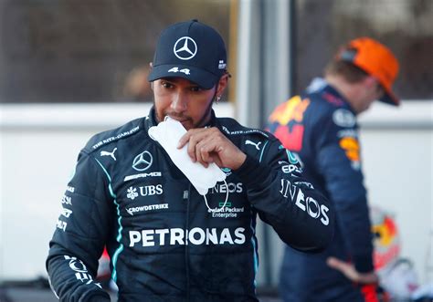 Look Away Lewis Hamilton! Glaring Statistic Paints a Different Picture ...