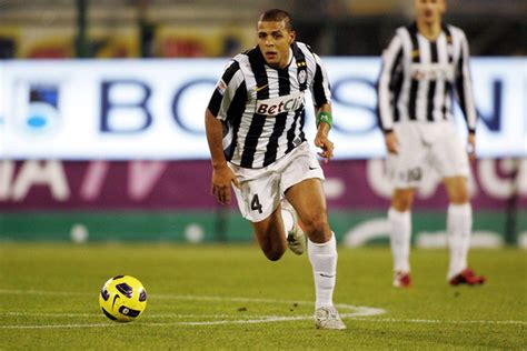 1,561,846 likes · 747 talking about this. OFFICIALLY OFFICIAL: Juventus sell Felipe Melo to ...
