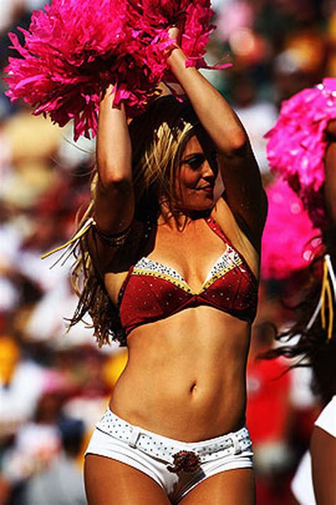 Nfl Cheerleaders Players Fight Breast Cancer Photo 14 Pictures