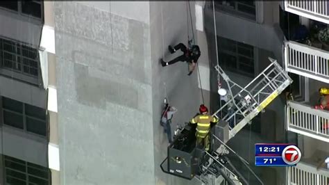 Bsfr Officials Detail Rescue Of Construction Workers After Scaffolding Collapse Wsvn 7news