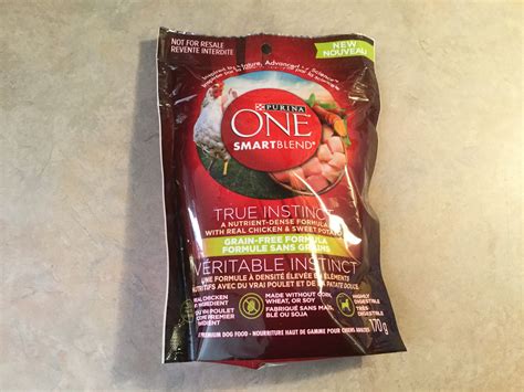 It features real meat as the first ingredient and is packed with essential nutrients, including omega 6 fatty acids, and glucosamine. Purina One Smartblend Dog Food reviews in Pet Products ...