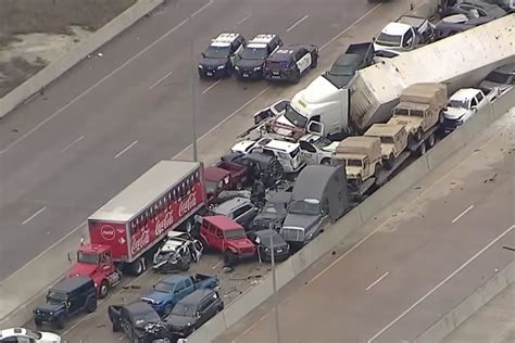 Auto Pile Up In Fort Worth 100 Car Wipe Out In Fort Worth Tx At
