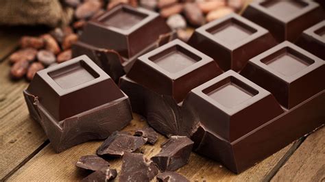 7 Beneficios De Comer Chocolate Negro A Diario