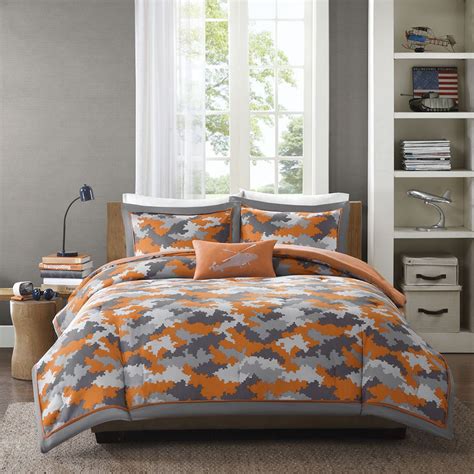 Below are some comforter sets for beds with typical boy themes. Pin on Declan's room