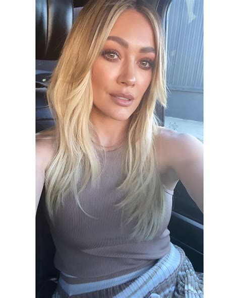 Hilary Duff Throws Shade At Disney For Postponing Lizzie Mcguire Revival