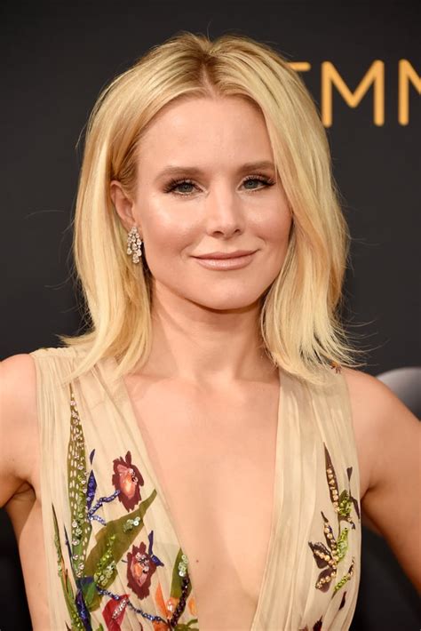 Kristen Bell Emmys Hair And Makeup On The Red Carpet Pictures Popsugar Beauty Photo
