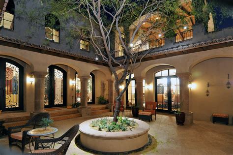 Spanish style homes are generally characterized by red tile roofs, thick stucco walls, and courtyards that function as an extension of the interiors. Spanish Style House Plans With Courtyard Simple 27 Spanish Style Homes With Courtyards | Spanish ...