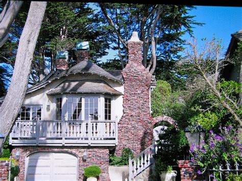 Fairy Tale Cottage In Carmel Ca Carmel By The Sea Scenic Roads