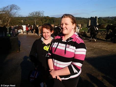 Overweight Exeter Woman Discovers She Has Thyroid Cancer Daily Mail