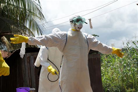 nhs volunteers prepare to head to sierra leone to join ebola response team gov uk