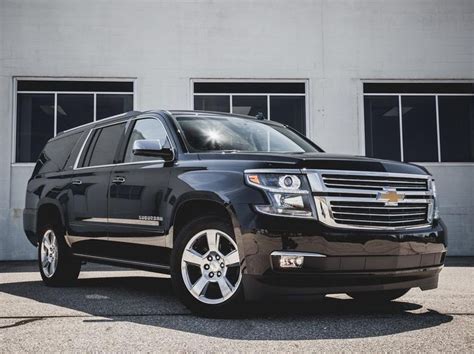 2017 Chevrolet Suburban Review Pricing And Specs