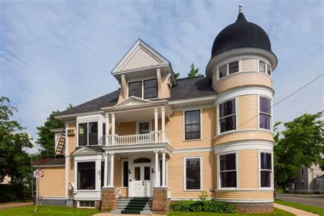 42 House Designs With A Turret Heritage And New Houses Home