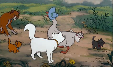 The Aristocats 1970 Animation Screencaps In 2022 Aristocats Animation Disney Animation