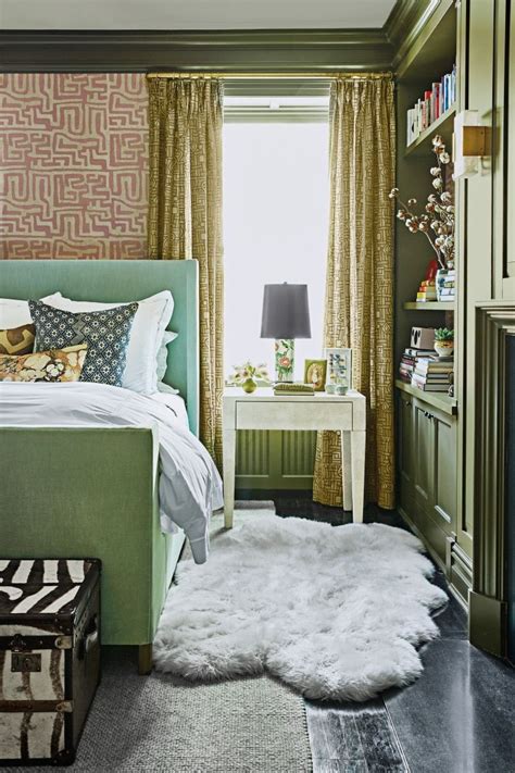 10 Amazing Initiatives Of How To Makeover Sage Green Bedroom Ideas