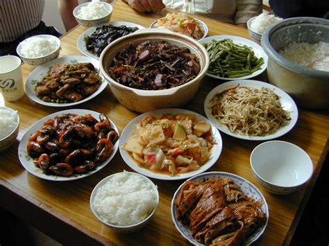 5 curiosidades sobre comida china y costumbres orientales en la mesa