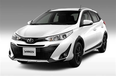 Toyota Yaris También Con Imagen Aventurera Mega Autos