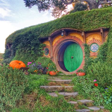Hobbiton Is One Of The Coolest Things In New Zealand
