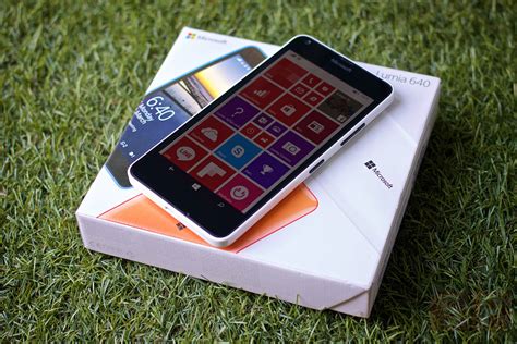 Review รีวิว Microsoft Lumia 640 มือถือ Windows Phone ระดับกลาง พร้อม