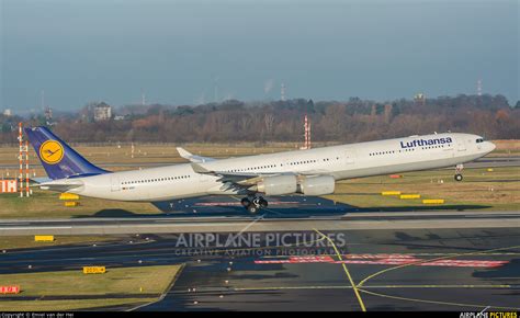 D Aihy Lufthansa Airbus A340 600 At Düsseldorf Photo Id 876996