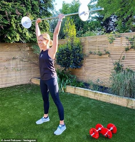 Jenni Falconer 44 Shows Off Toned Physique In Red Gym Top Daily