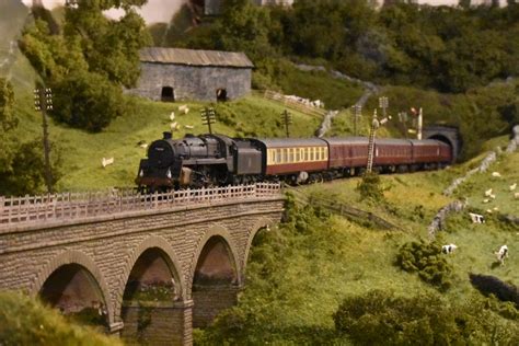 Yorkshire Dales Model Railway N Scale Train Layout With Bridge And
