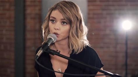 Sarah Hyland Claps Back After Her Possibly Naked Photo Sexiezpix Web Porn