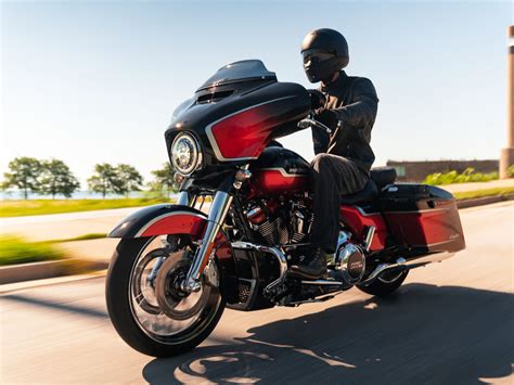 New 2021 Harley Davidson Cvo™ Street Glide® Sunset Orange Sunset