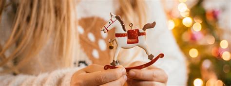 Neben der passenden weihnachtsbaum deko ist auch die position der schmuckstücke wir haben uns also gefragt, wann gehört der christbaum ins haus? Wann Schmuckt Ihr Fur Weihnachten