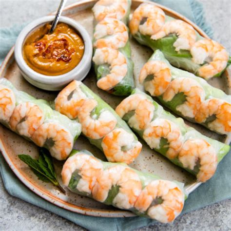 Hence i thought to recreate it with a sheet too. Fresh Vietnamese Spring Rolls (with video) with Dipping ...