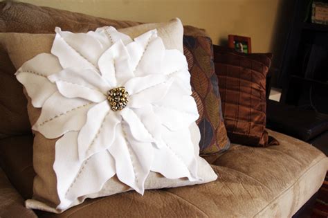 Poinsettia Pillow 20 Of Awesome Diy Decor Pillows Decor