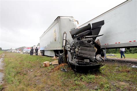 Ups Driver Killed 2 Injured In I 20 Truck Accident In Newton County