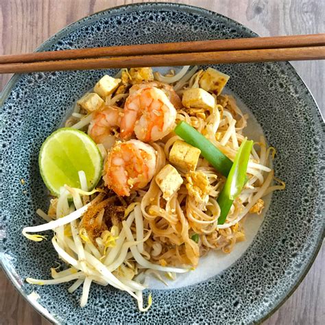 Traditional Pad Thai Dads Recipe The Hungry Chef