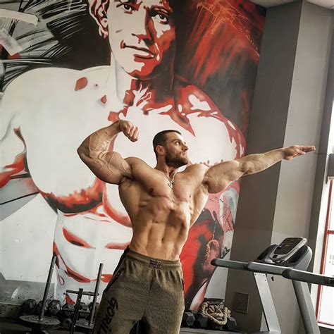 muscle lover ukrainian classic physique bodybuilder kirill khudaev