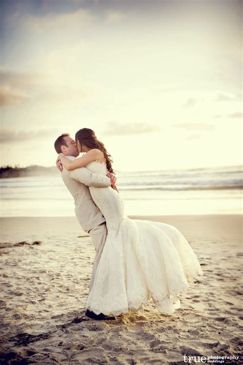 Have your dream wedding on the sand! Scripps Seaside Forum Beachfront Wedding | I Do Weddings
