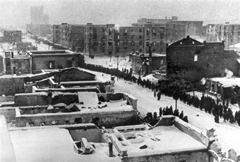 Volgograd Va T Il Redevenir Stalingrad